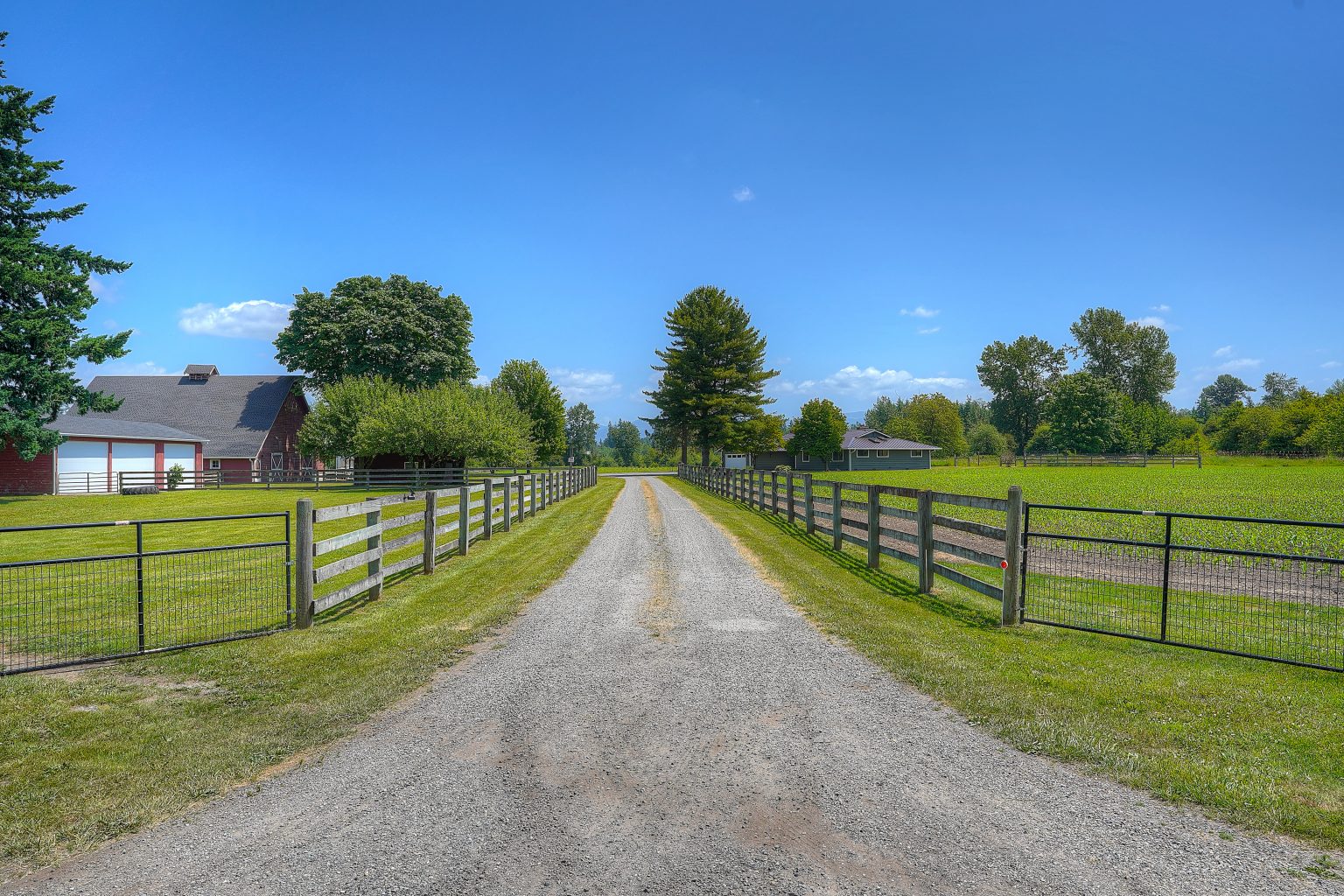 8 NottoMiss Features of This Idyllic 30+ Acre Farm in Auburn